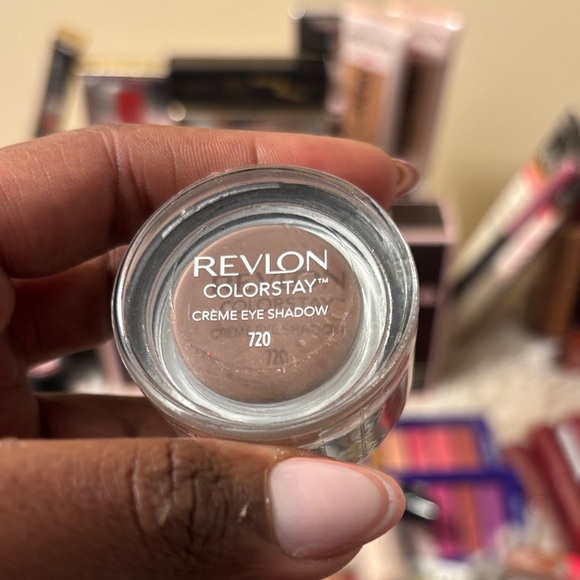 Revlon Other - 720 Revlon ColorStay Crème Eye Shadow - Soft Brown
